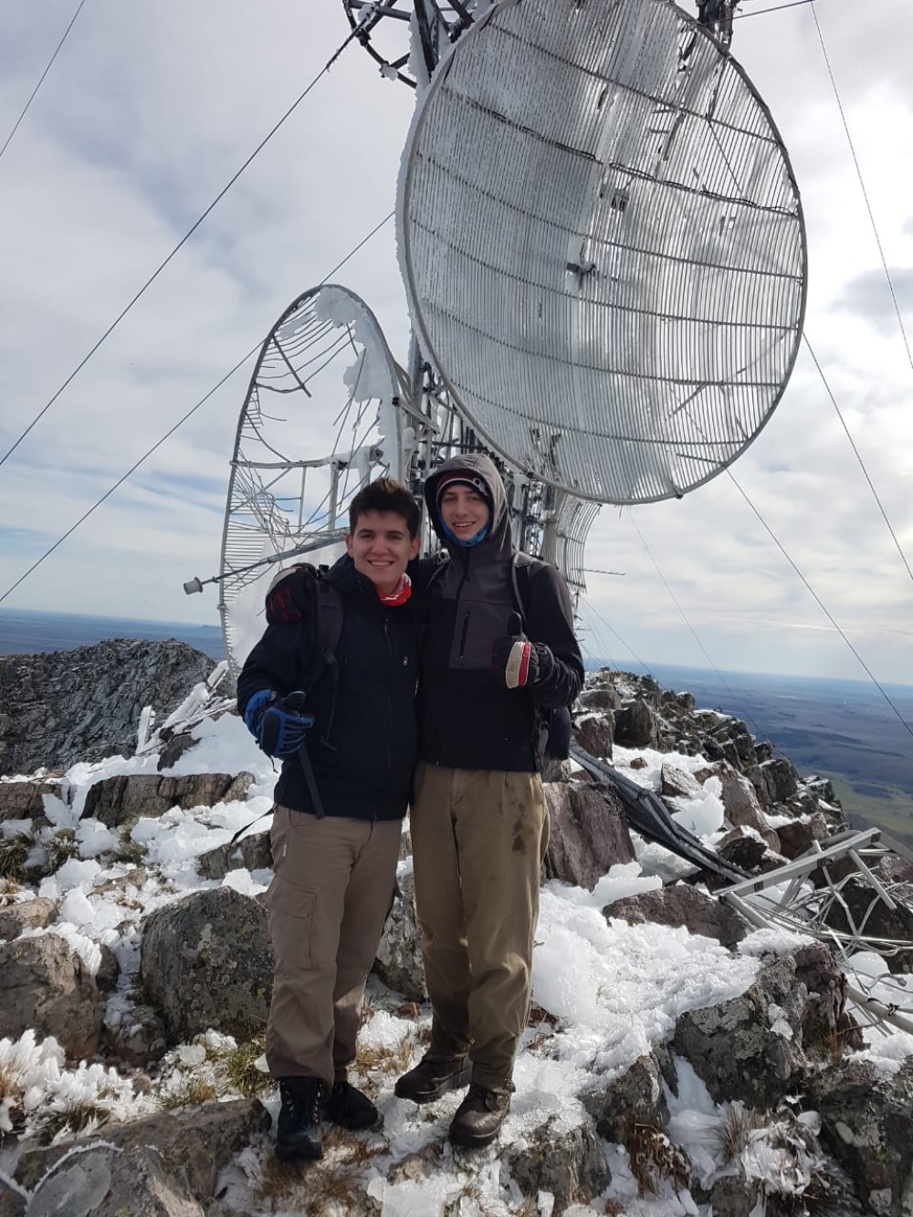 POSTALES BLANCAS QUE DEJÓ LA NIEVE EN PIGÜÉ