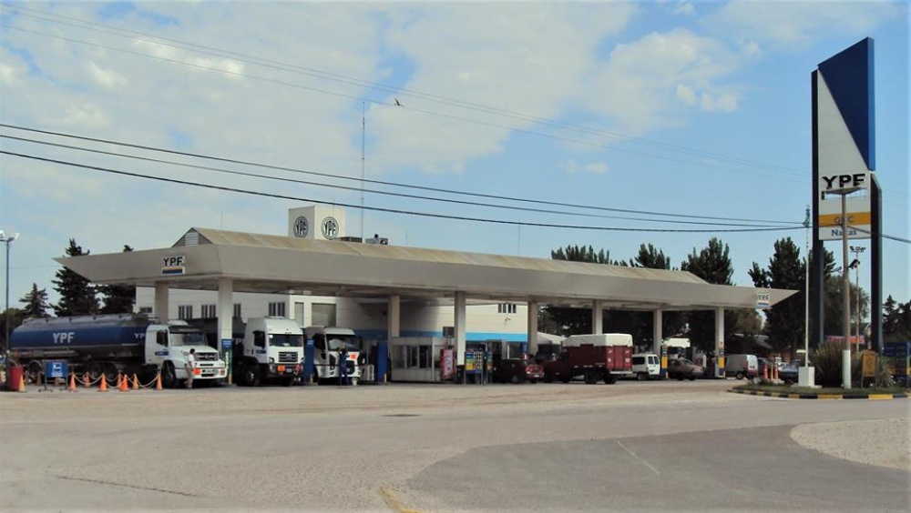 COVID Y COMBUSTIBLES: LAS VENTAS CAYERON MÁS DEL 60%