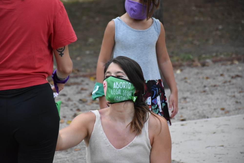 EL CLIMA INTERRUMPIÓ LA VIGILIA A FAVOR DEL ABORTO