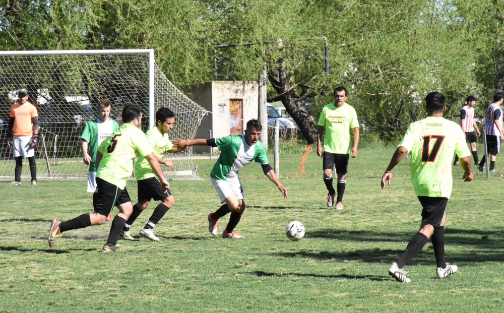 HABILITARON LOS TORNEOS DE FÚTBOL EN EL PARQUE