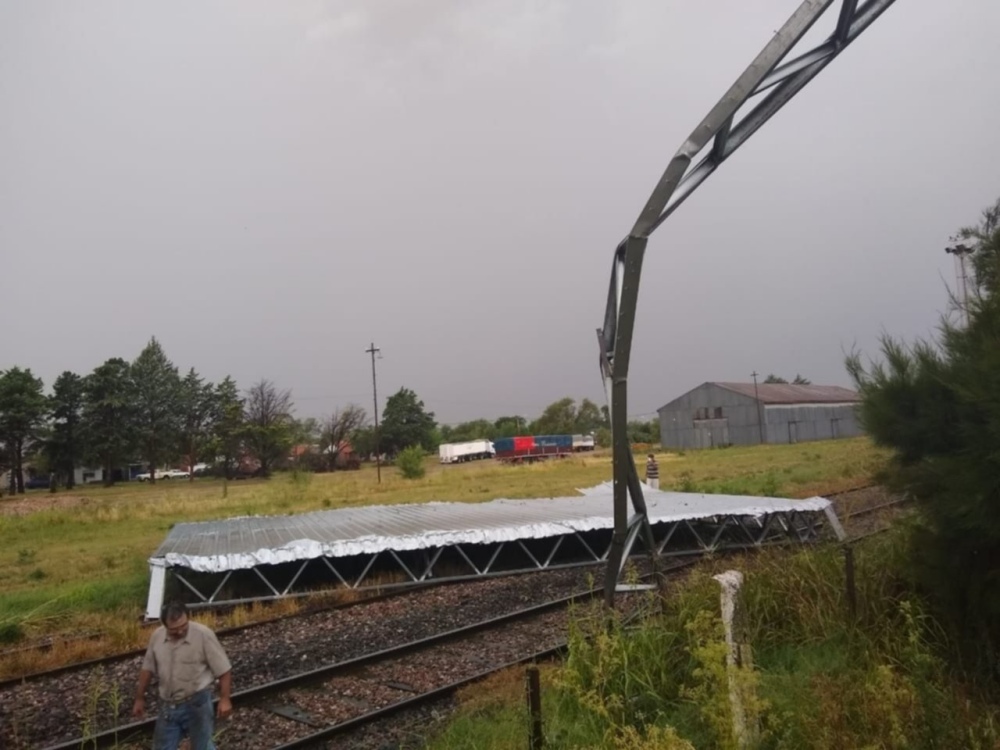 DARREGUEIRA: LA TORMENTA CAUSÓ DAÑOS MATERIALES