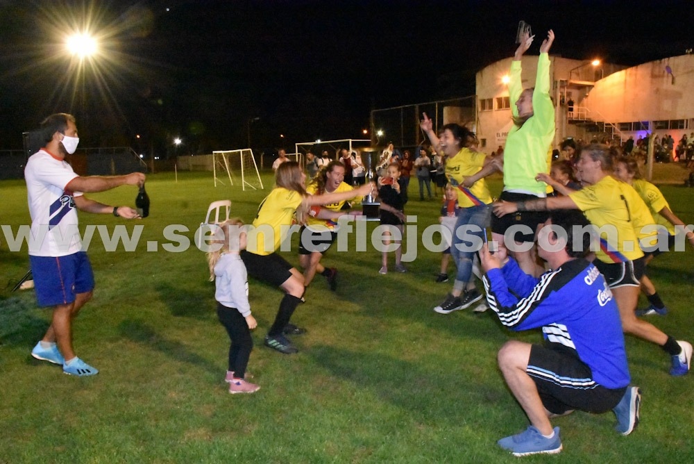 Galpones Luca y Las Picantes festejaron en el “Fosforito”