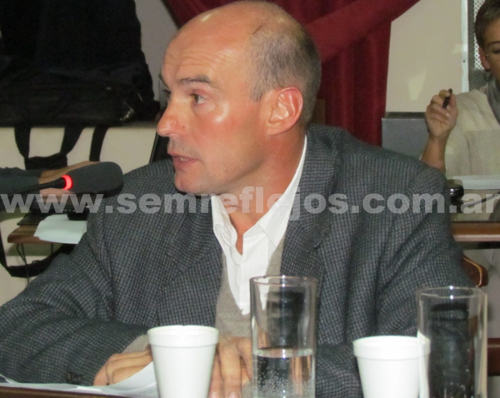 Claudio González: ”Está bueno que quienes integran la lista tengan conocimiento político partidario”