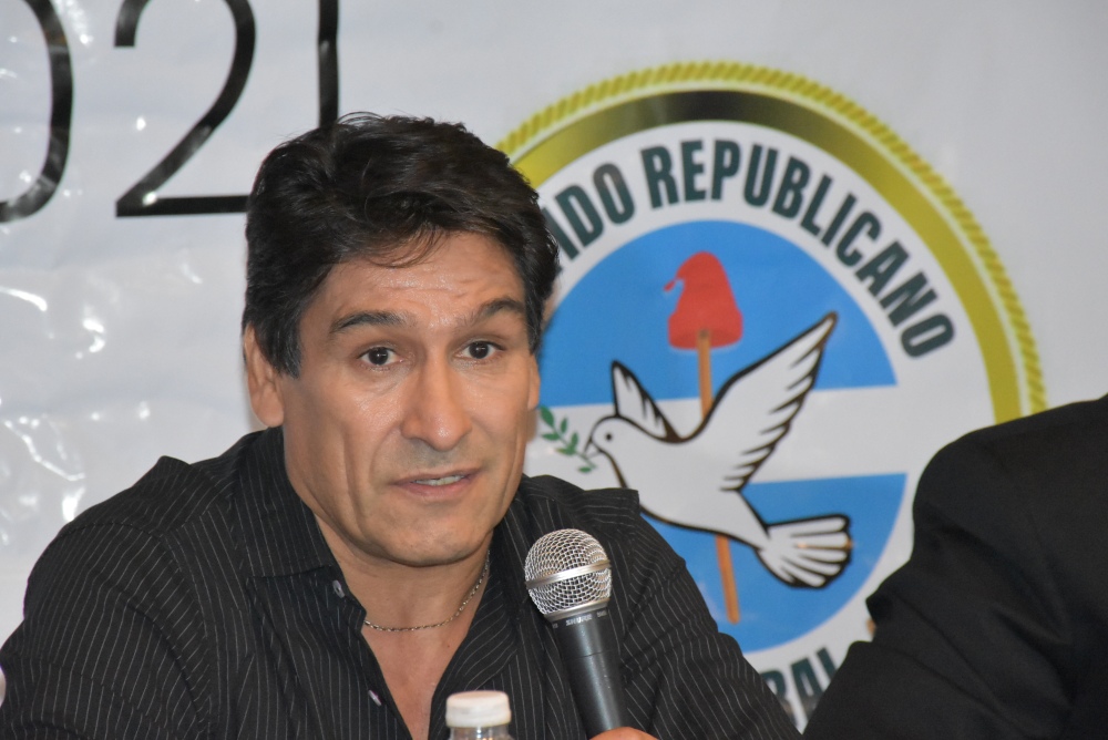 Raúl Isidro: Hay que limpiar al peronismo infectado de elementos no peronistas.
