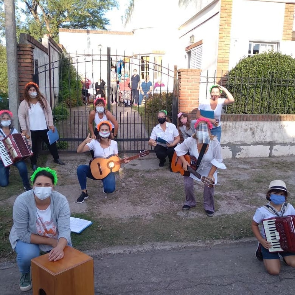 Serenatas: la alegría en medio de la pandemia