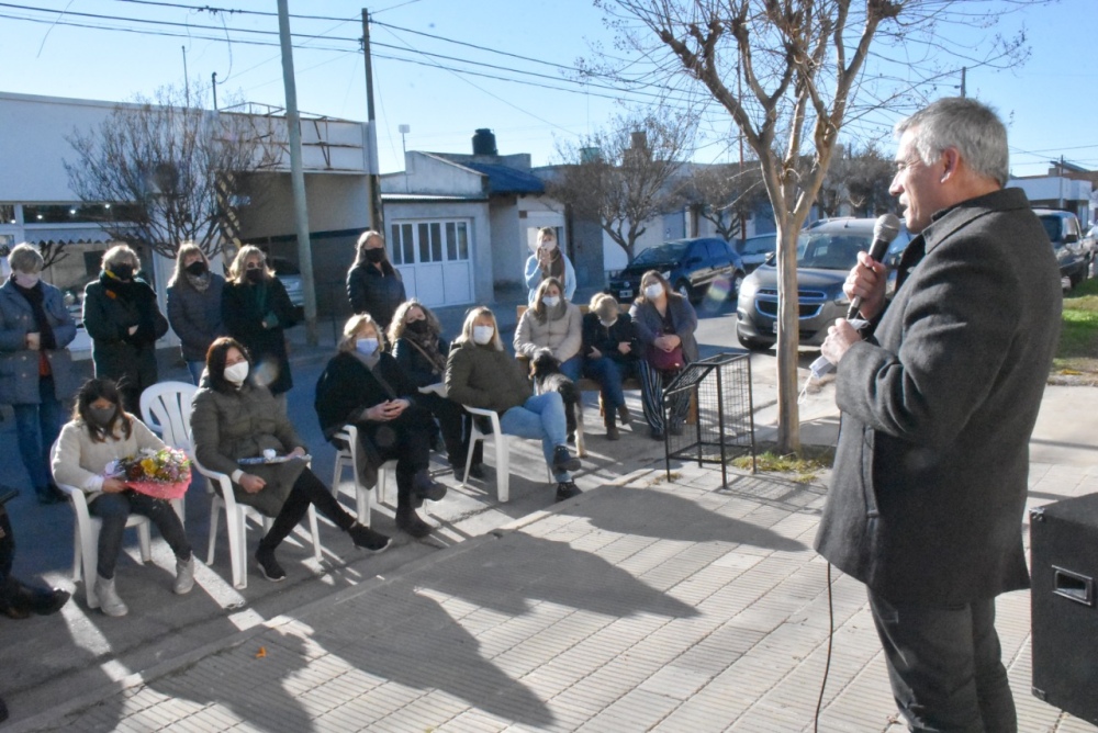 Reconocimiento a la ex docente Susana Bras