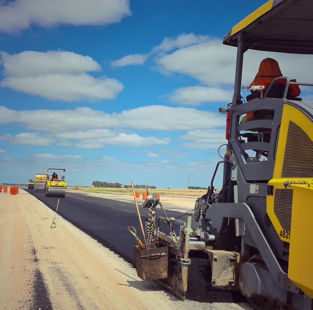 AVANCE DE LOS TRABAJOS EN LA AUTOPISTA RN 33 ENTRE BAHIA BLANCA Y TORNQUIST