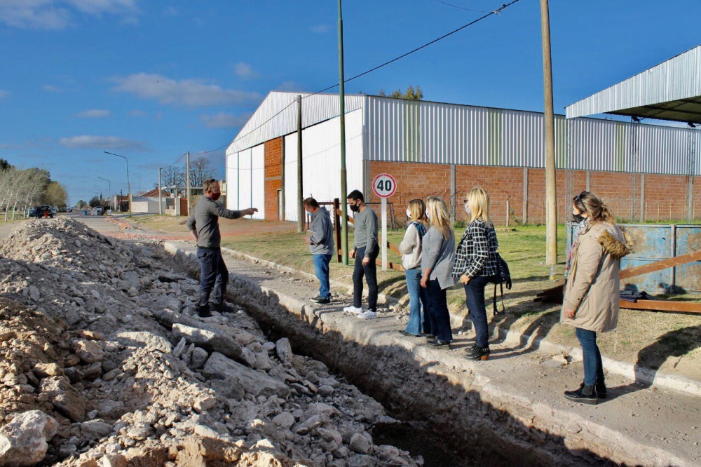 CONCEJALES y CONSEJEROS de JUNTOS visitaron la localidad de Espartillar y la Planta de Reciclado “Pago limpio” de Pigüé