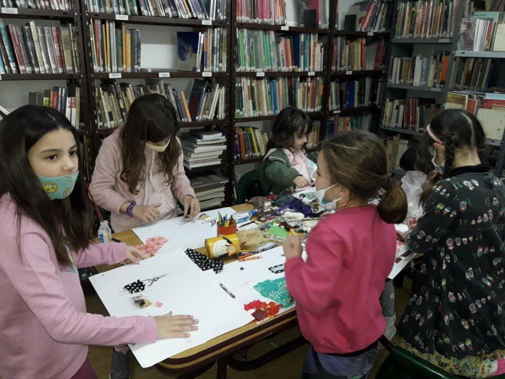 Las bibliotecarias hoy celebran su día