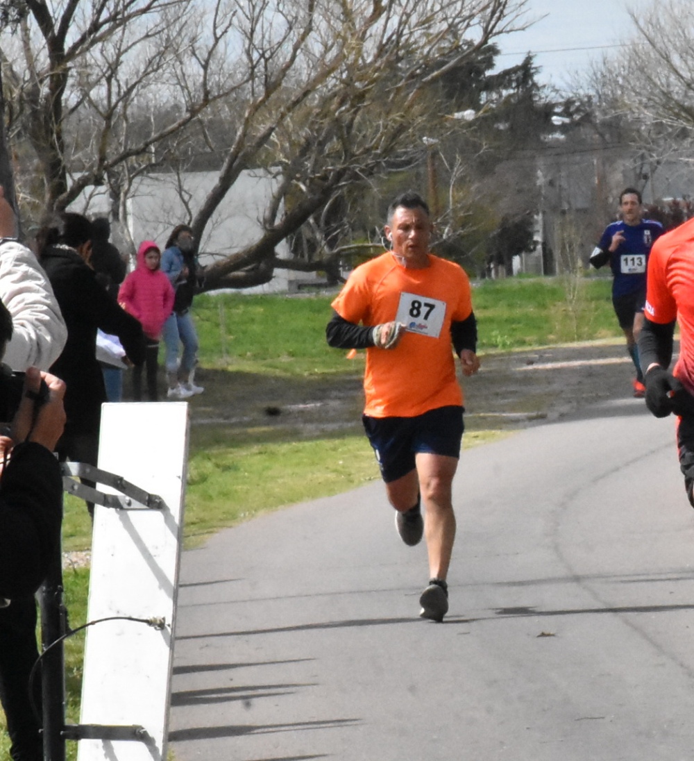 Lucas Negro ganó el Cross 8K