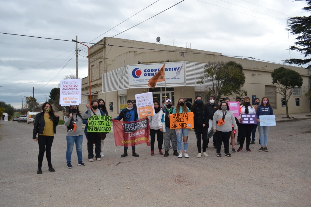 En Saavedra se marchó por Evelyn Hagg