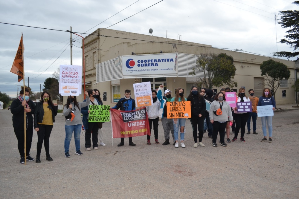 En Saavedra se marchó por Evelyn Hagg