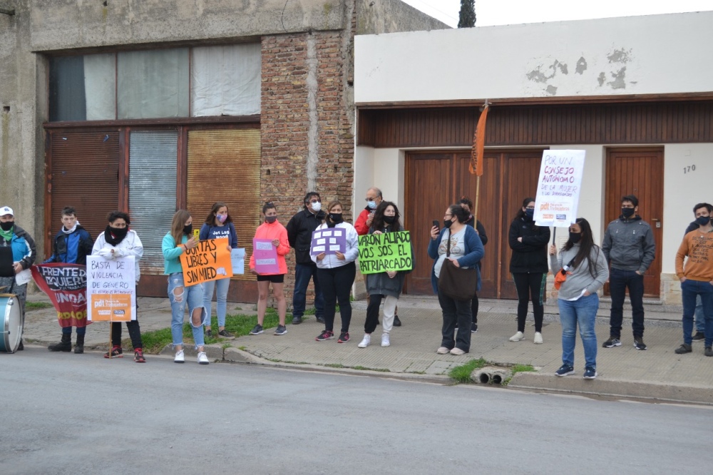 En Saavedra se marchó por Evelyn Hagg