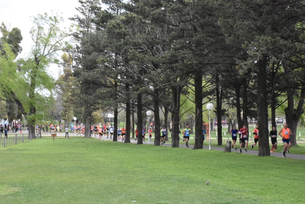 Lucas Negro ganó el Cross 8K