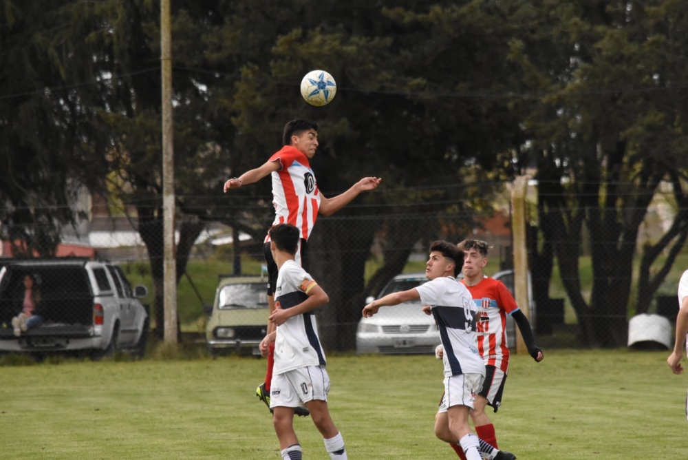 En los clásicos prevalecieron Argentino y Sarmiento