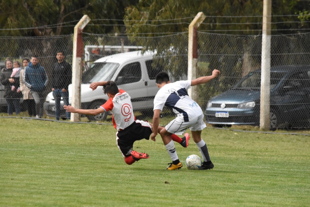 En los clásicos prevalecieron Argentino y Sarmiento