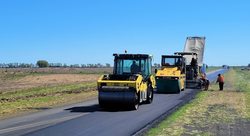 Ruta 33: Avance de la repavimentación entre Espartillar y Trenque Lauquen