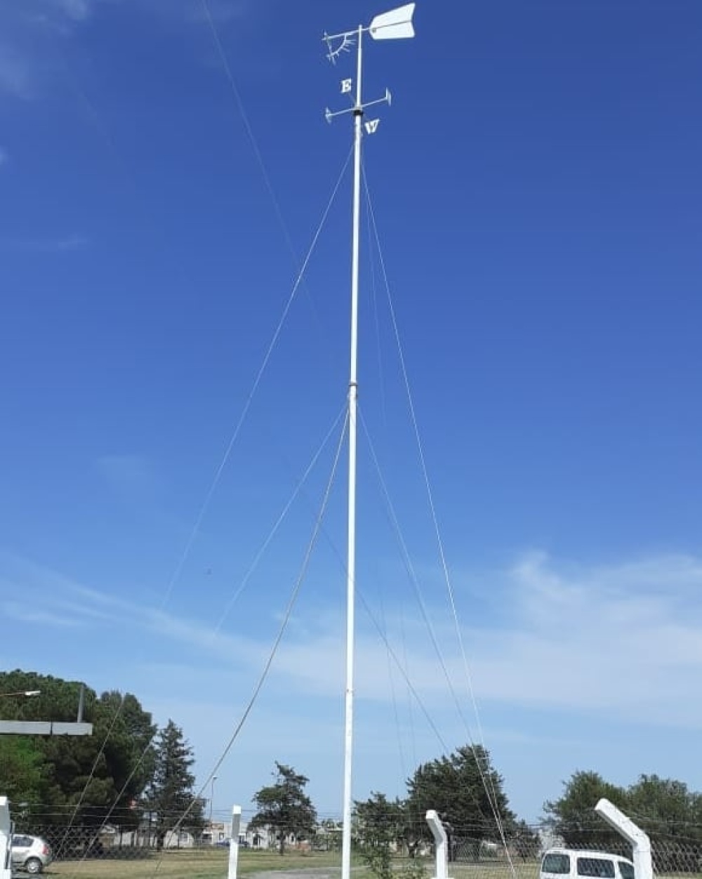 Instalaron un nuevo medidor de viento en la estación Aero Pigüé