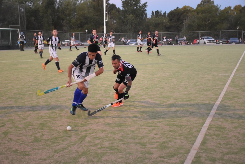 Hóckey Pigüé goleó en el clásico local