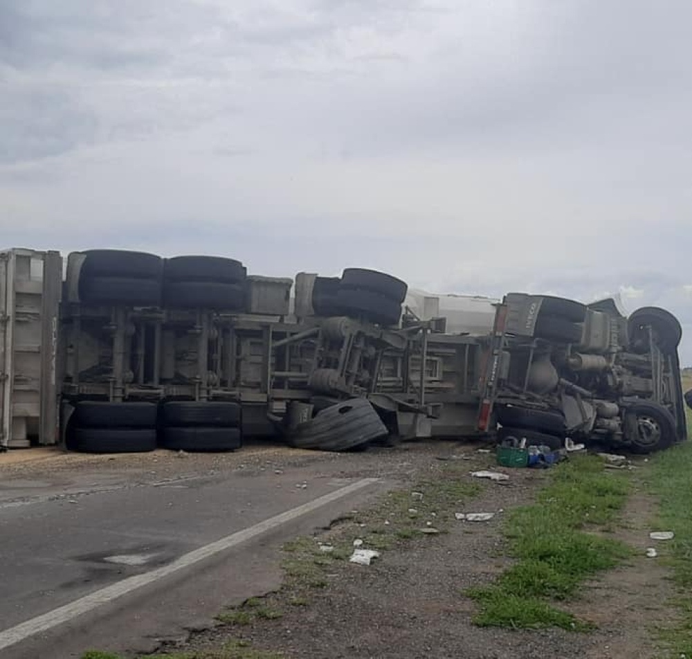 Camionero de Espartillar chocó en Pehuajó