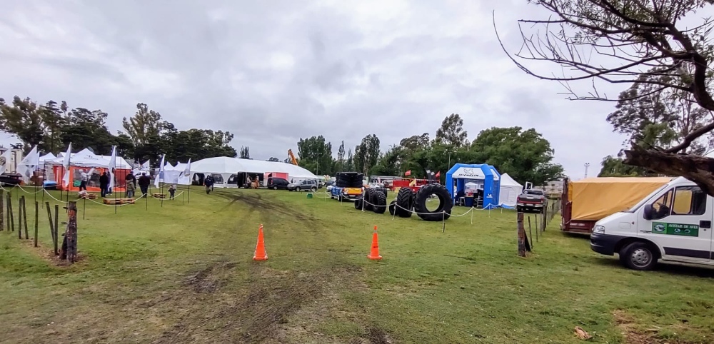 El cumpleaños 137 de Pigüé comenzó con lluvia