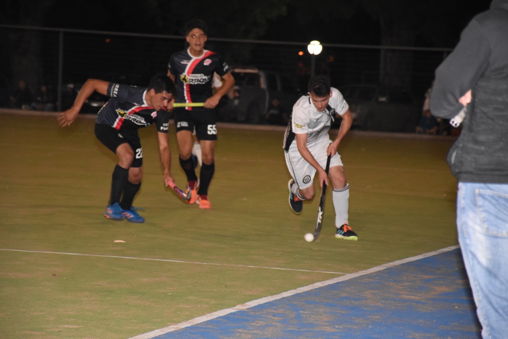 Hóckey Caballeros – Festejo de Blanco y Negro