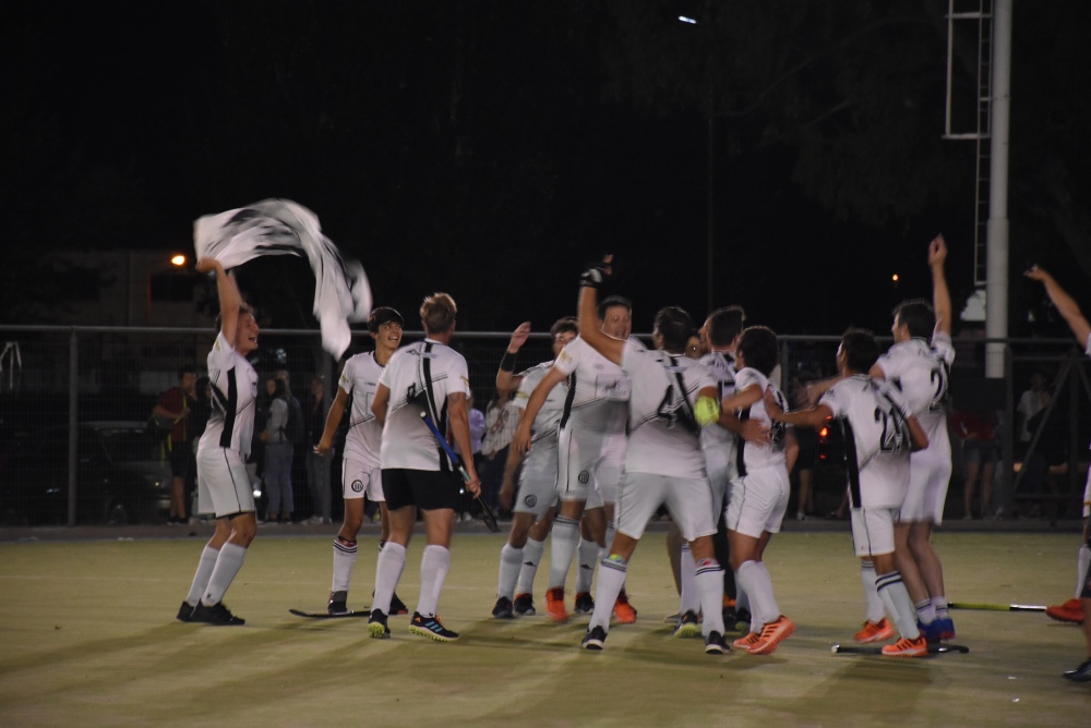 Hóckey Caballeros – Festejo de Blanco y Negro