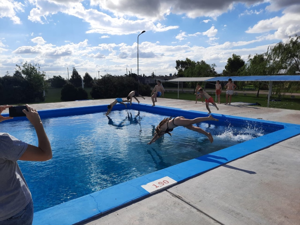 SE INAUGURÓ LA TEMPORADA DE PILETA EN ARROYO CORTO