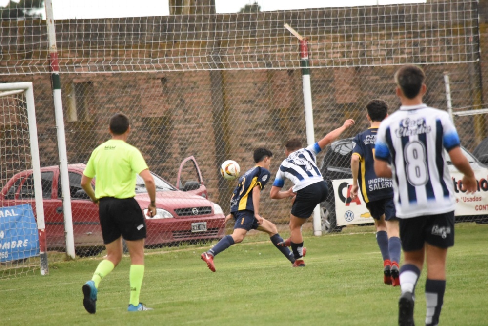 Club Sarmiento cerró el año con una vuelta olímpica