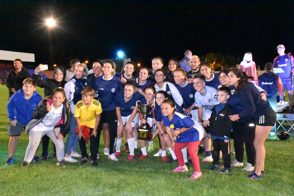 FIRST CLASS/MAYA C. Y JM CONSTRUCCIONES SON LOS CAMPEONES DEL ”FOSFORITO RUGGERI”