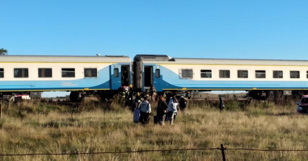 Descarriló el tren de pasajeros que viene de Buenos Aires