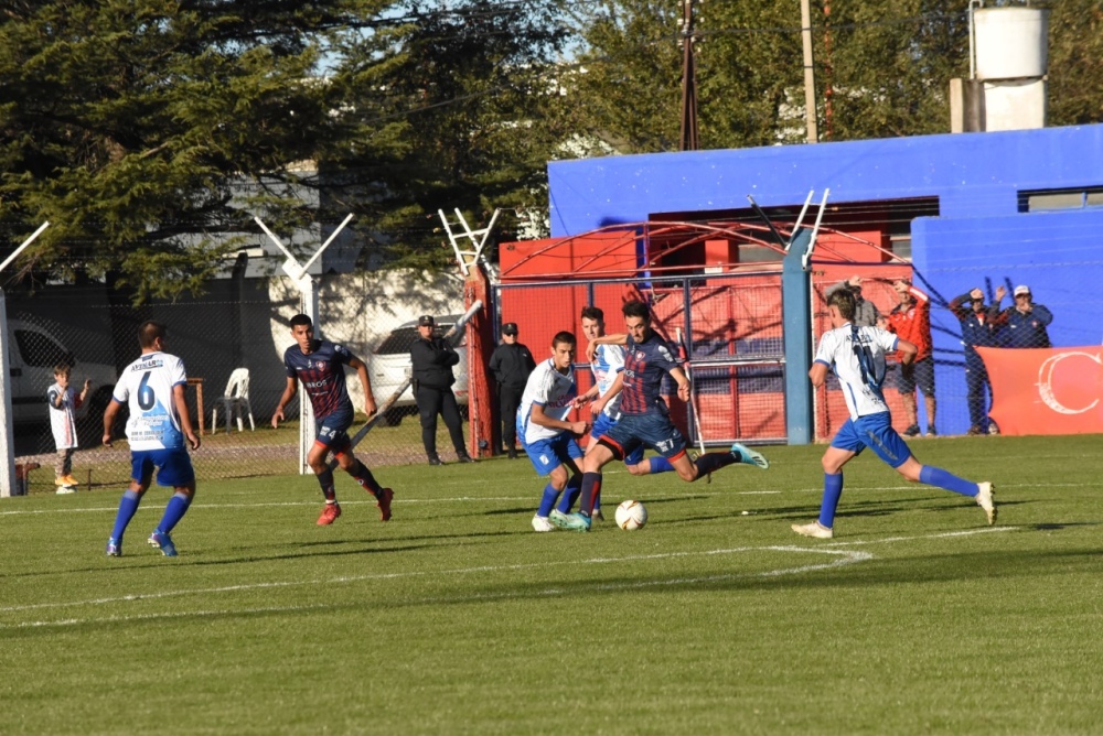 Tarde ideal para el fútbol pigüenses