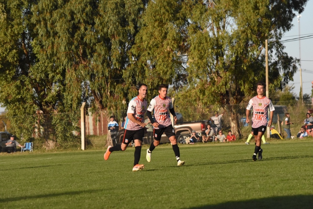 Sarmiento y Peñarol sumaron, Argentino y Unión no