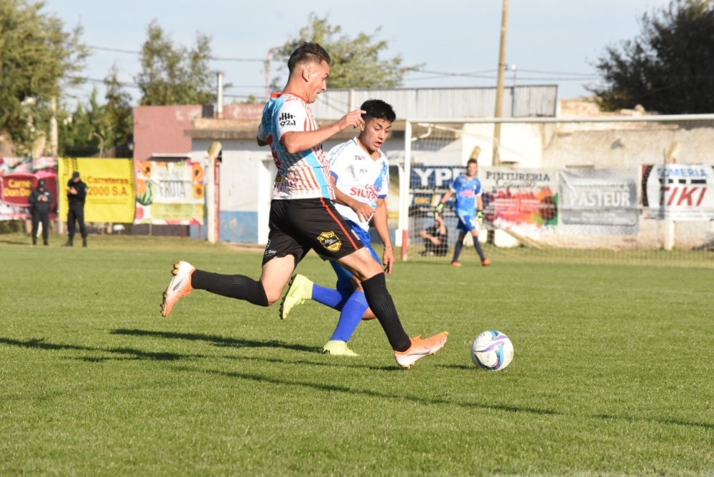 Sarmiento y Peñarol sumaron, Argentino y Unión no