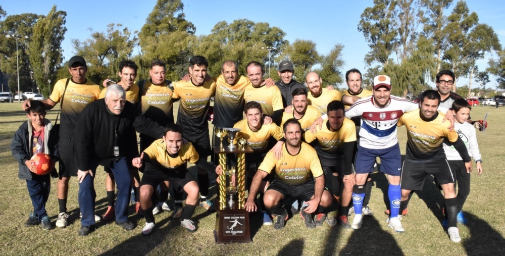 Ingeniería Celular es el campeón del Guillermo Palma