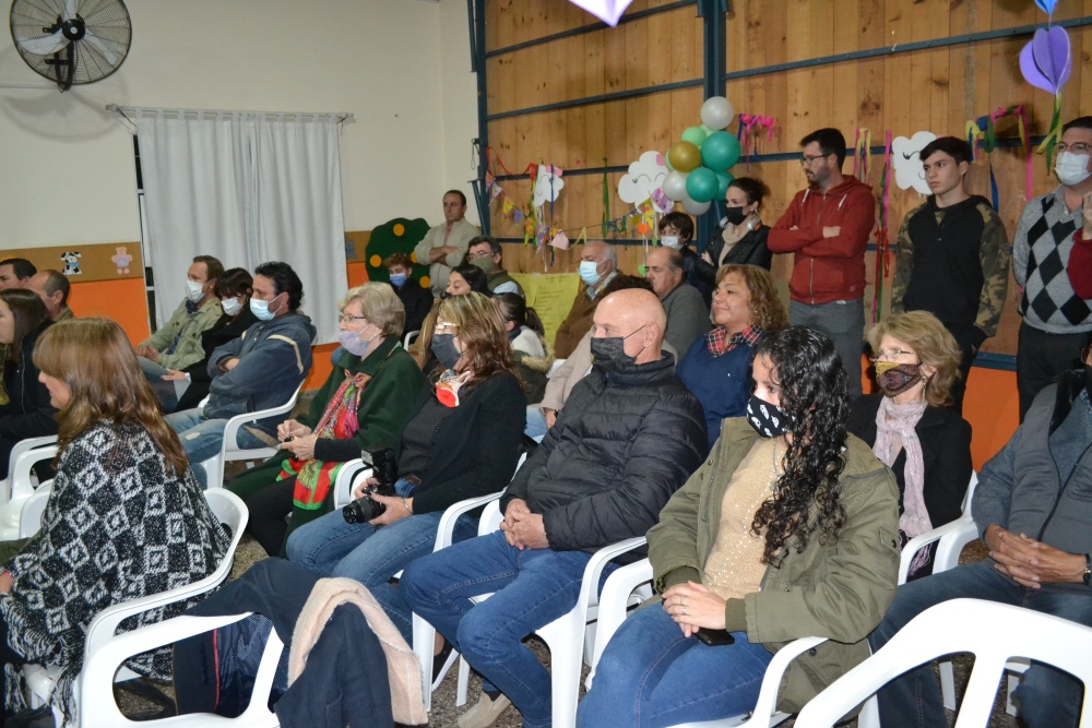 Arroyo Corto: Estudiantes secundarios pidieron transporte público