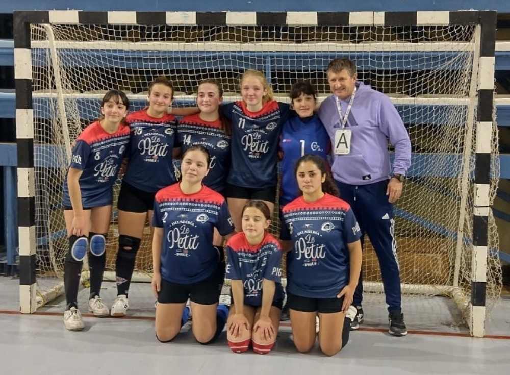 Las Cefitas en la final del Regional de handball