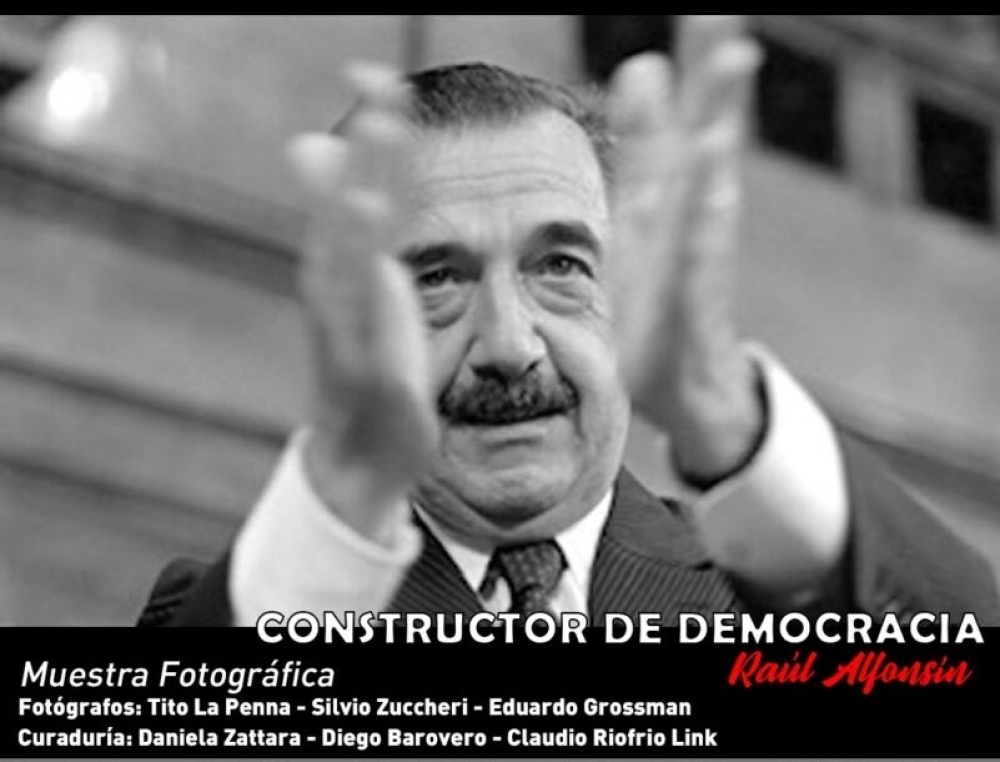 Llega a Pigüé la muestra ”Constructor de la democracia, Raúl Alfonsín”