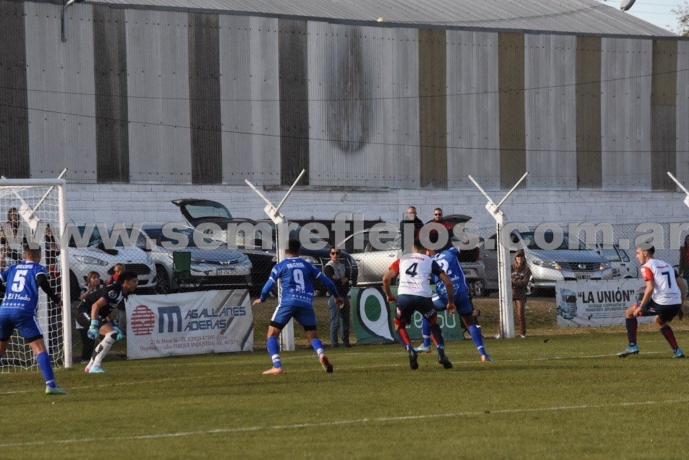 Podrán ingresar los autos a la cancha