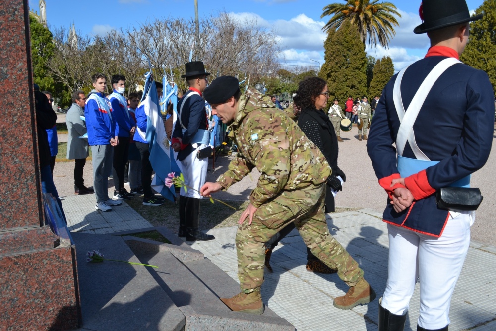 ”Necesitamos dirigentes líderes como San Martín”