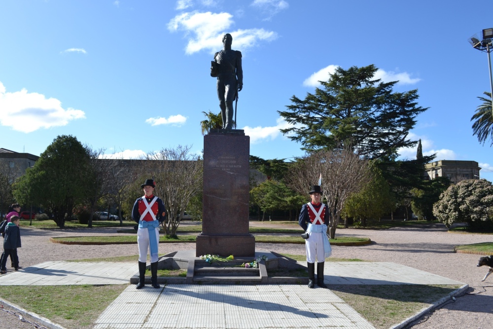 ”Necesitamos dirigentes líderes como San Martín”