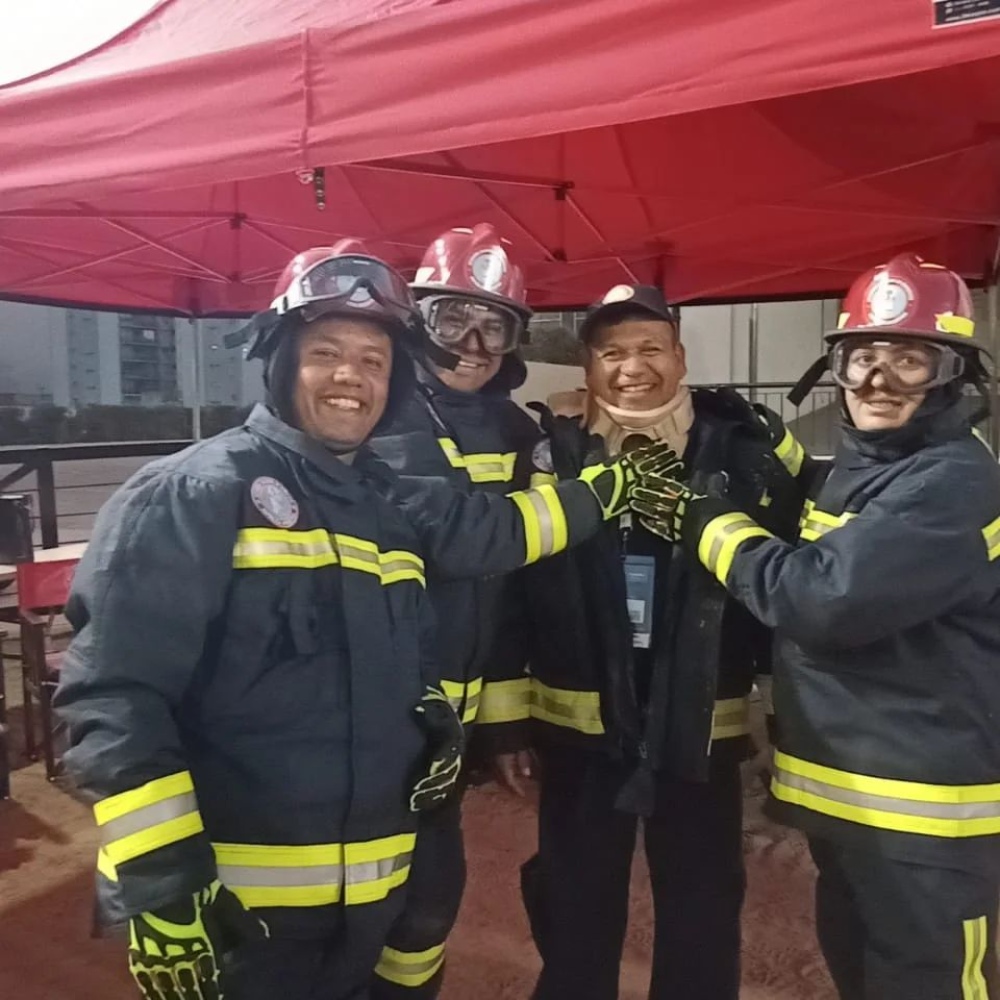 Bomberos del distrito siguen capacitándose