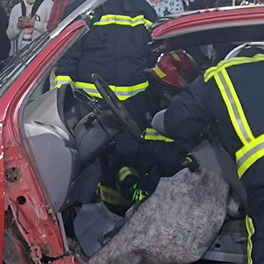 Bomberos del distrito siguen capacitándose