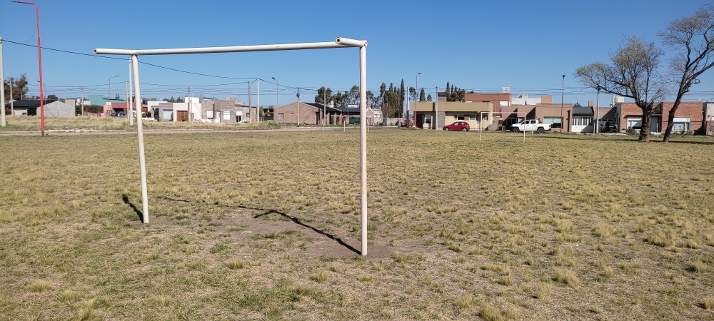 Barrio Altos del Aeroclub: vecinos juntaron casi 260 mil pesos para la plaza