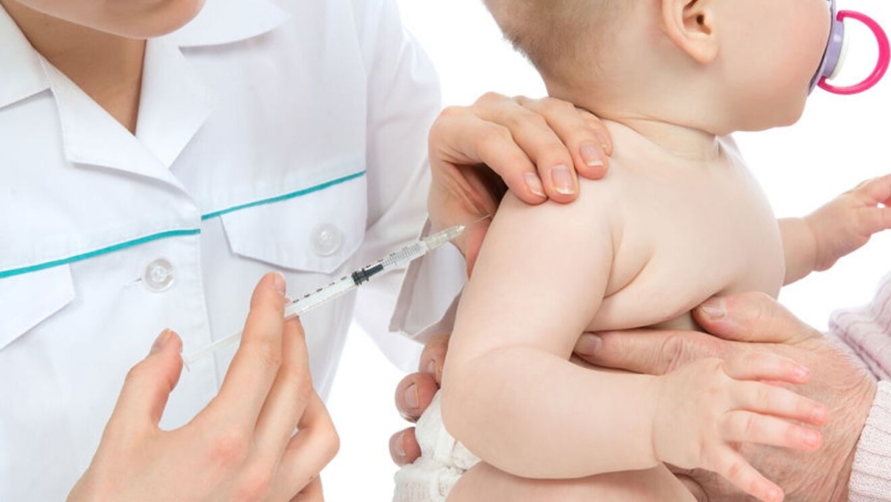 Covid: Comienzan a vacunar menores de 3 años