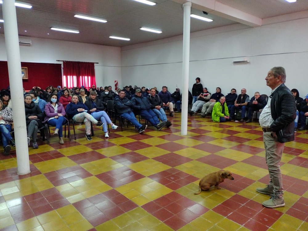 Ahora: Asamblea de trabajadores municipales