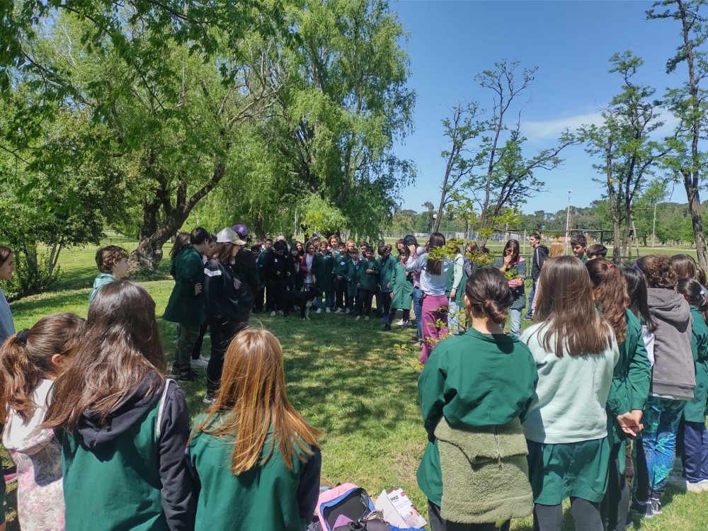 Alumnos del Colegio Adrienne Bolland visitan Pigüé