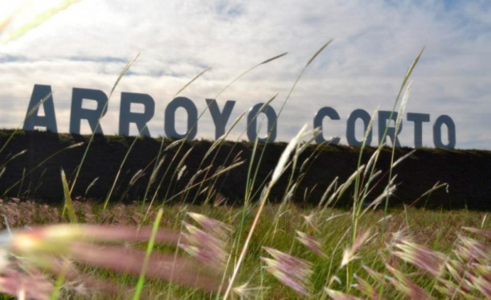 Vecinos de Arroyo Corto reclamaron por cortes de energía