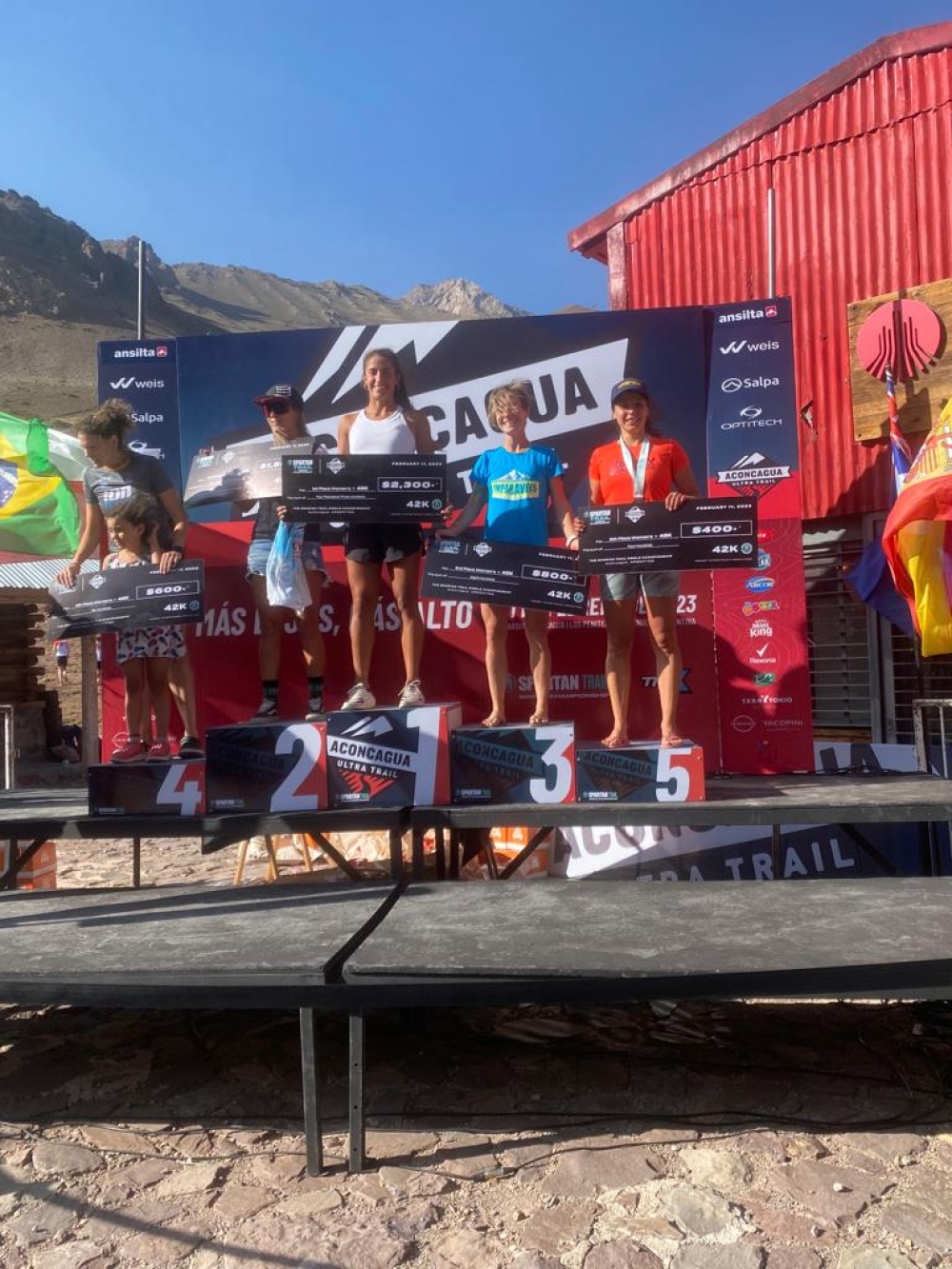 Karina Parada fue tercera en su categoría en  el Aconcagua Ultra Trail