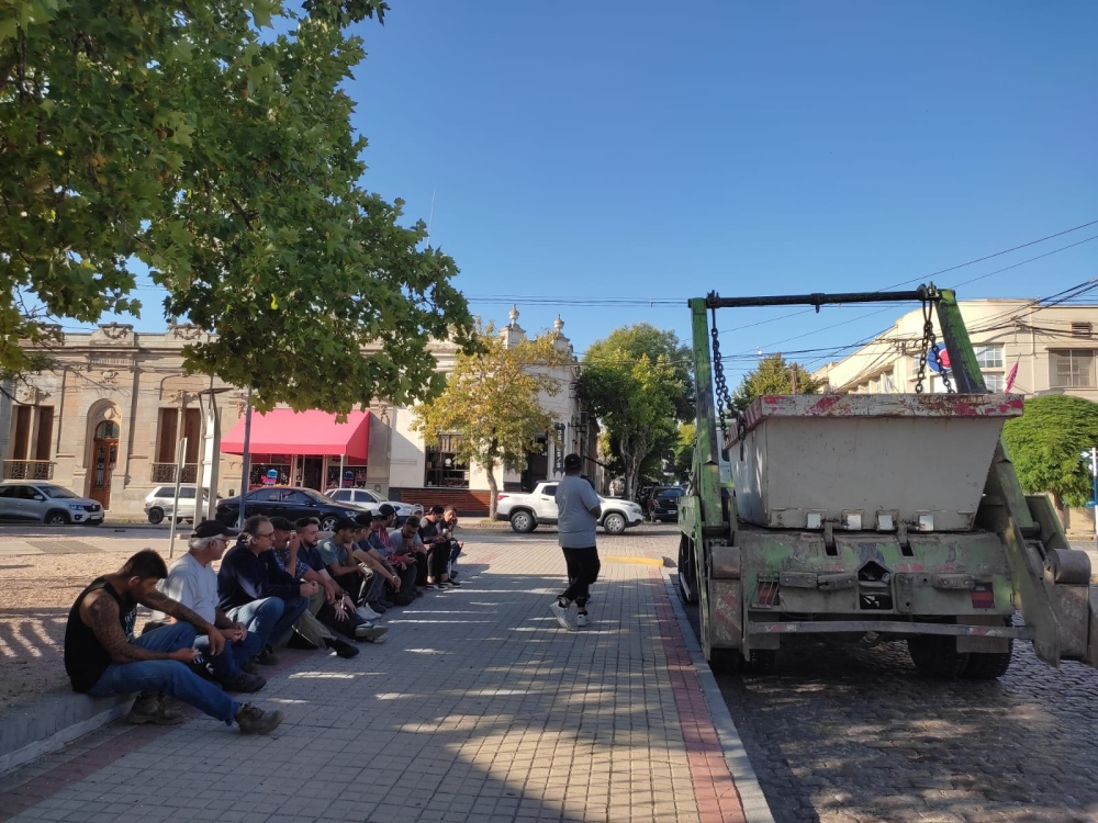 Los municipales están de paro y mañana evaluarán una nueva oferta salarial